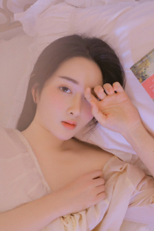 白鹿生下龙凤胎